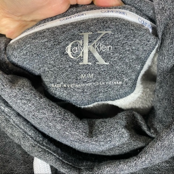 Calvin Klein grey cowl neck pullover logo sweater with side slits size M - Picture 2 of 9